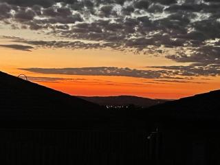 Empty Boat - Spacious 5 Bedroom Entire Modern home in Wallan - 4