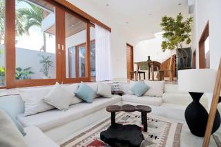 NEW Canggu Central Escape - 3BR Villa with Pool - Canggu - 6