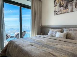 Panoramic Escape with Private beach, 2BR on High floor - Dubai - 5