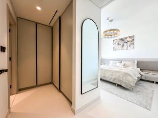 Panoramic Escape with Private beach, 2BR on High floor - Dubai - 3