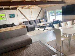 Oceanfront View Country House - (Airport 10 min.) - Sandavágur - 5