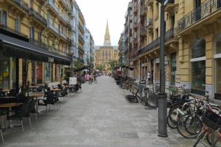 Céntrico y amplio. Impecable. Restaurantes bares - 1