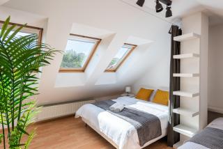 2-level apartment with large balcony - Prague - 2