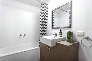 Luxury Spacious City Apartment near Kings Park - Perth - 3