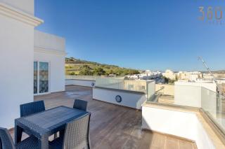Beautiful Penthouse with private terrace & seaview by 360 Estates - St Paul's Bay - 5