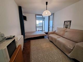 Studio en Rez-de-Chaussée avec Terrasse Spacieuse et Parking Privé à Marseillan - FR-1-326-814 - 4