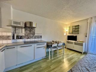 Studio cabine avec piscine, parking privatif, loggia et accès plage à pied - Sainte-Maxime - FR-1-226-534 - Sainte-Maxime - 8