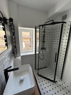 Old Tenement Apartment - 6