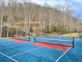 Mountainside 202 Townhome - Pet Friendly - Swiss - 9
