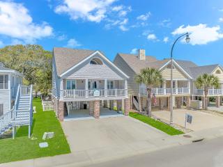 Stunning and Spacious 3 Bedroom House with Fireplace! Steps From the Ocean- Memory at the Sea! - Myrtle Beach - 8