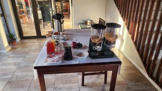 Stonehouse on Main - 2