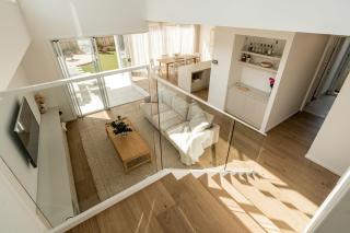 Cream Elegance Brand new Luxury 5BR Ex Display Home - - 2