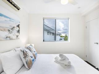 Chic Modern Retreat 1BR Apt w pool Kelvin Grove - 3