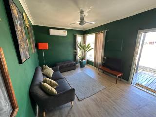 3 Bedroom Home Esperance - Esperance - 1