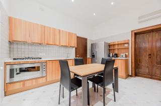 Elegant Apartment 7 minutes from Piazza San Marco! - Venice - 4