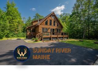 Ski Chalet 6 min to Sunday River - Hot Tub, Home Theater, Game Room, Fire Pit - Sleeps 12 - Bethel - 0