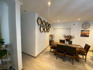 32 On Gill Road Self Catering - Cape Town - 7