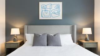 Landing at The Sovereign at Overland Park Apartments - 1 Bedroom in St. Andrews Highlands - 2