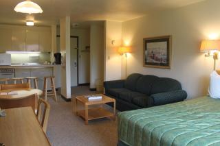 Parkwood Lodge - Fish Creek - 4