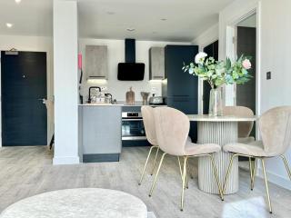 City Style Apartment 36 with Free Secure Parking - York - 3