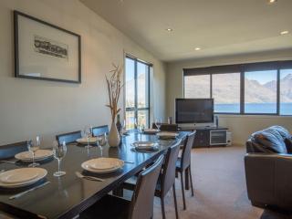 Lake and Mountain Ridge - Queenstown Apartment - Queenstown - 9
