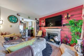 Tobyhanna Home with Fire Pit 1 Mi to Lake Carobeth! - Tobyhanna - 5