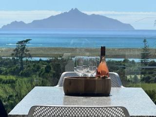 The Chocolate Box - Waipu Cove Holiday Home - 5