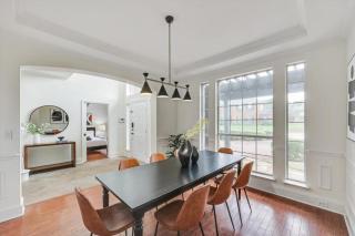 Creekside Charm w Pool Backyard Oasis Patio - Plano - 2