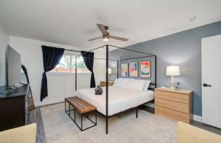 Friendswood Getaway - 5 Bedrooms + Pool + Patio - Friendswood - 7