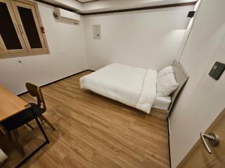 Hotel Jeong Ansan Seonbu - Ansan - 6