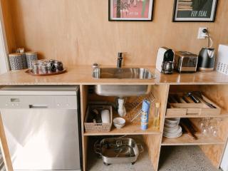 Retro Style Beach Retreat - Matarangi Holiday Unit - Matarangi - 4