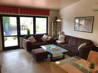 E13 Ferienhaus mit Garten, Terrasse und Deichblick - Butjadingen - 7