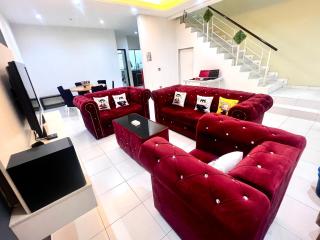 Lovely Homestay Setia Indah 911 - Johor Bahru - 0