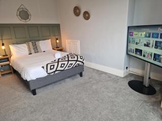 West Beck House Newcastle - Spacious Double Room - 3