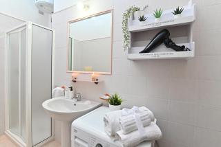 IzzHome Escape 1 - Villa San Pietro - 6
