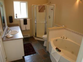 The Tuwanek Hotel and Spa - Sechelt - 9