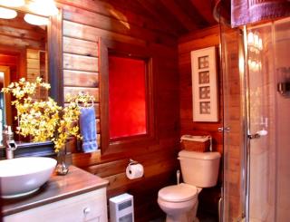 The Tuwanek Hotel and Spa - Sechelt - 2