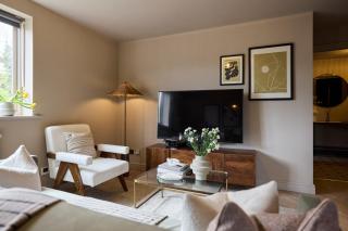 The Twickenham Wonder - Lovely 1BDR Flat with Parking - Twickenham - 4