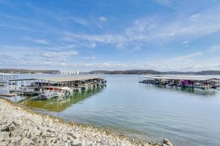 Waterfront Condo with Deck on Lake of the Ozarks! - Lake Ozark - 8