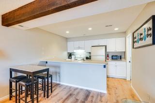 Waterfront Condo with Deck on Lake of the Ozarks! - Lake Ozark - 3