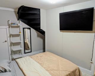 Private Room at a shared Apartment at the Heart of East Village - New York - 2