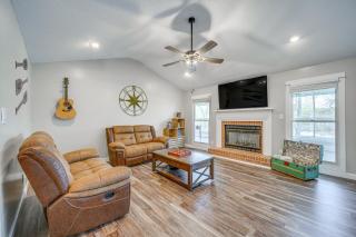 Lakefront Milledgeville Home with Private Dock! - Resseaus Crossroads - 9