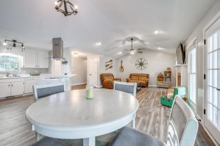 Lakefront Milledgeville Home with Private Dock! - Resseaus Crossroads - 3