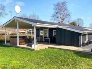 6 person holiday home in Juelsminde - Juelsminde - 0