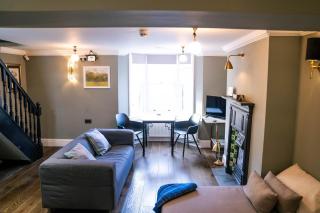 Sunshine in the Laines - 9