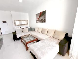 Beachside Bliss Apartment - Vlorë - 5
