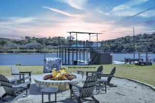 Lakefront Paradise with Firepit - Marble Falls - 9