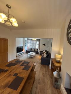 Beautiful 4BR Home near Chester Racecourse - 1