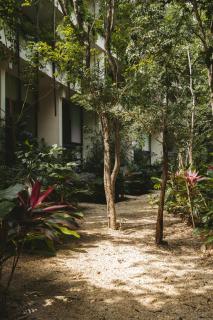 Luxury Loft with Pools, Gym, Rooftop and Panoramic Jungle Views - 3