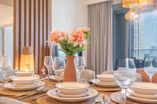 Luxury 3BHK, Burj Khalifa & Dancing fountain view - Dubai - 3